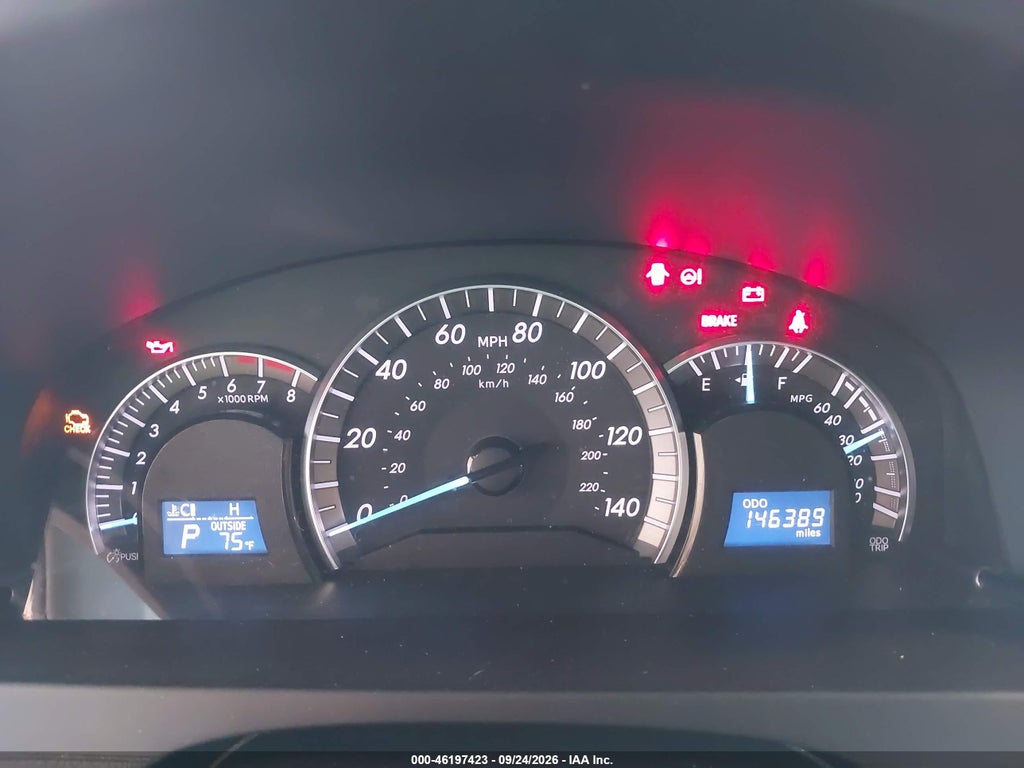 2012 Toyota Camry SE photo 7