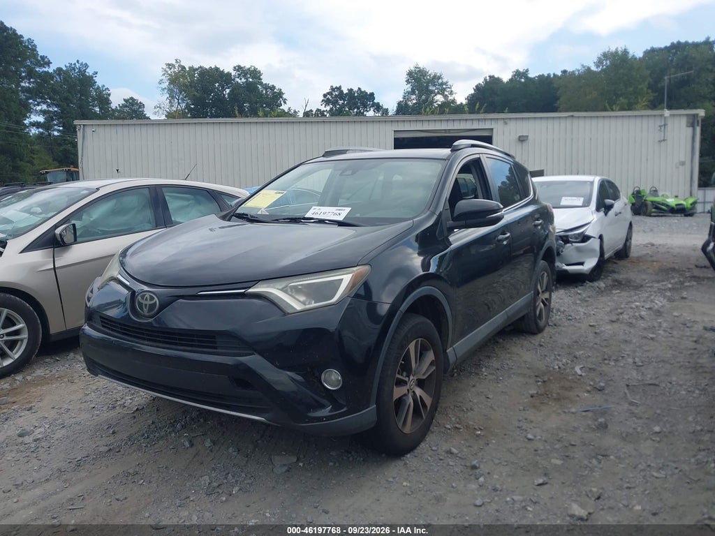 2018 Toyota RAV4 XLE photo 2