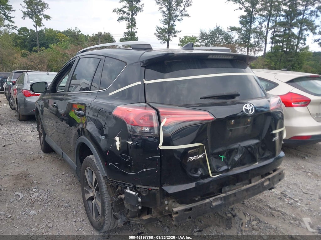 2018 Toyota RAV4 XLE photo 3