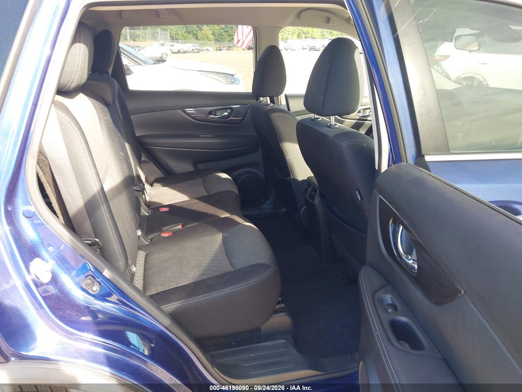 2020 Nissan Rogue SV Intelligent AWD photo 8