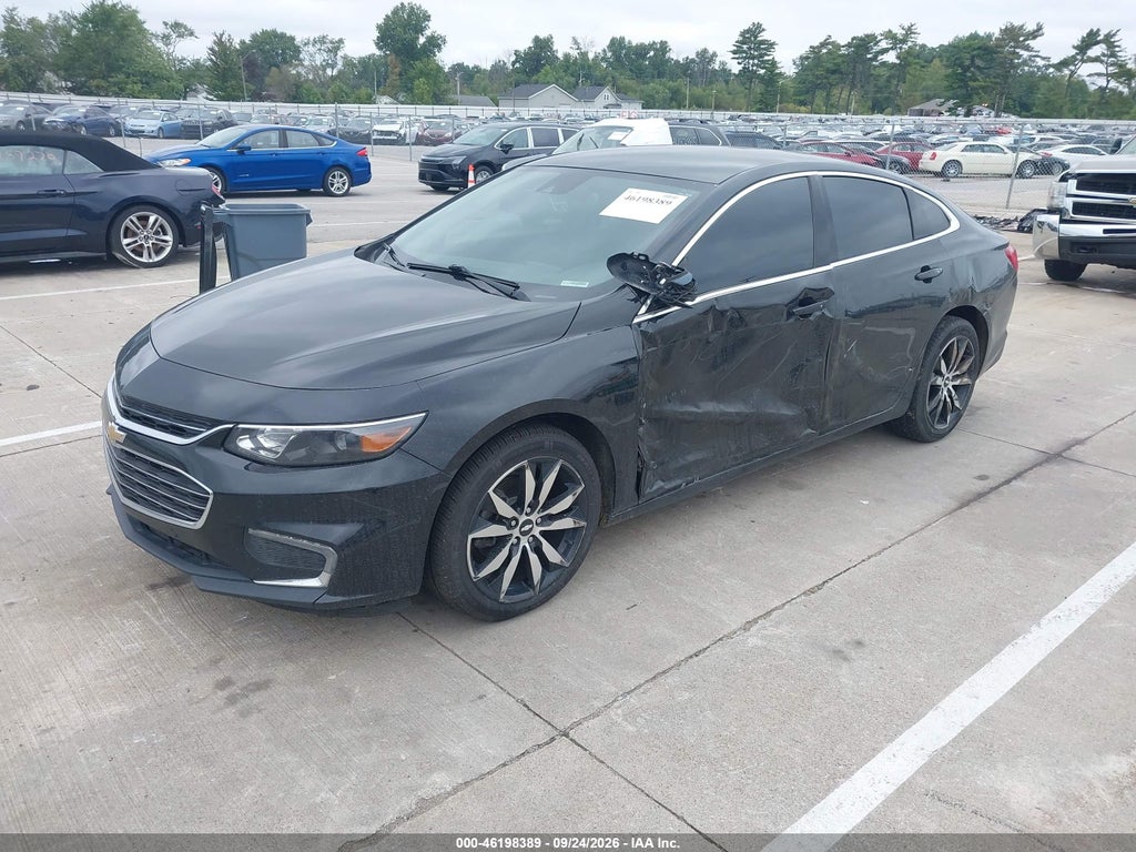 2017 Chevrolet Malibu LT photo 2