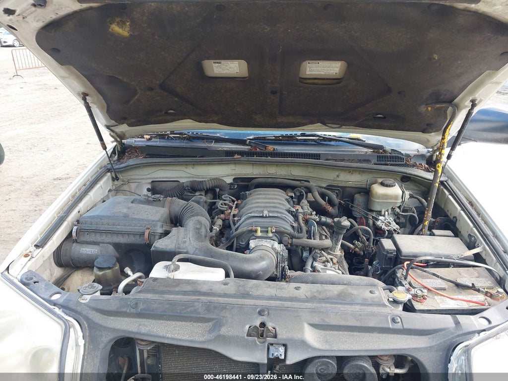 2005 Toyota 4RUNNER SR5 V8 photo 10