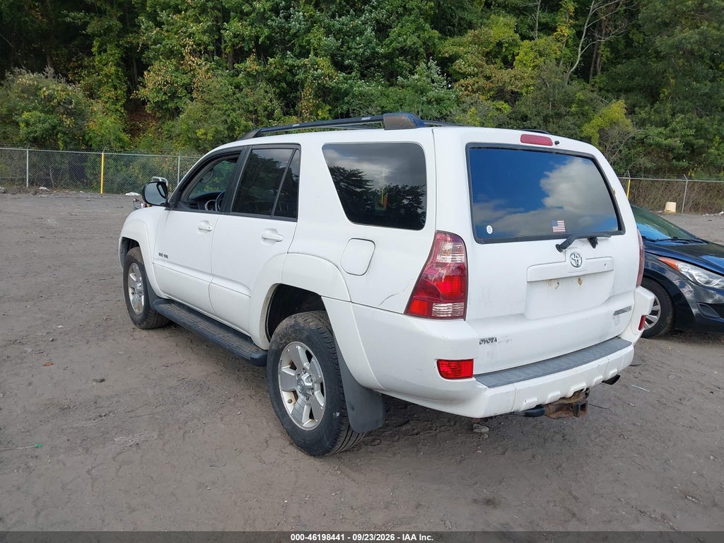 2005 Toyota 4RUNNER SR5 V8 photo 3