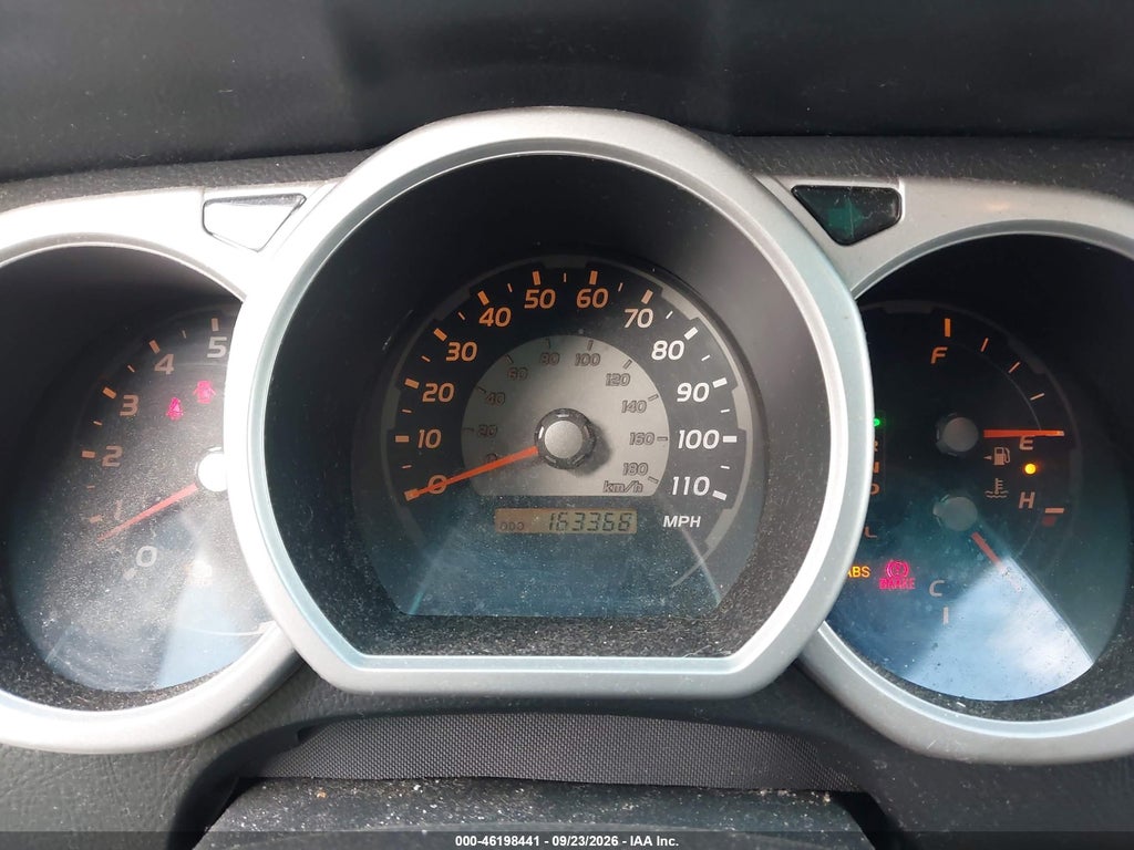 2005 Toyota 4RUNNER SR5 V8 photo 7