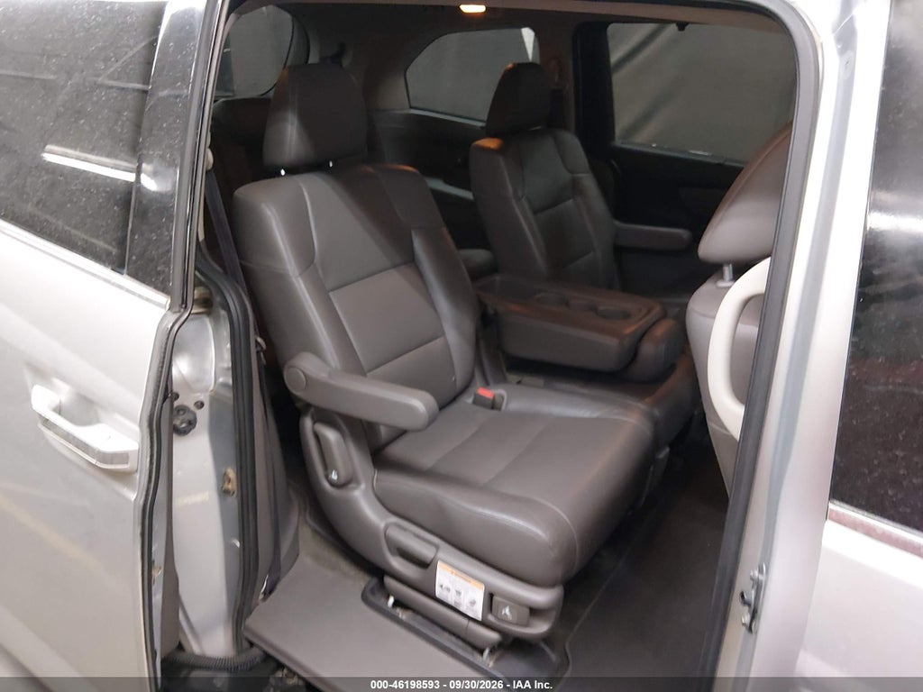 2012 Honda Odyssey Touring/Touring Elite photo 8