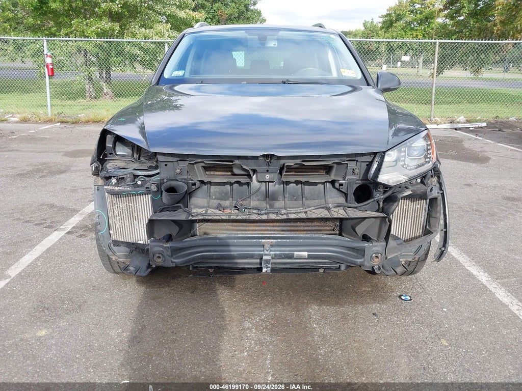 2013 Volkswagen Touareg LUX photo 6