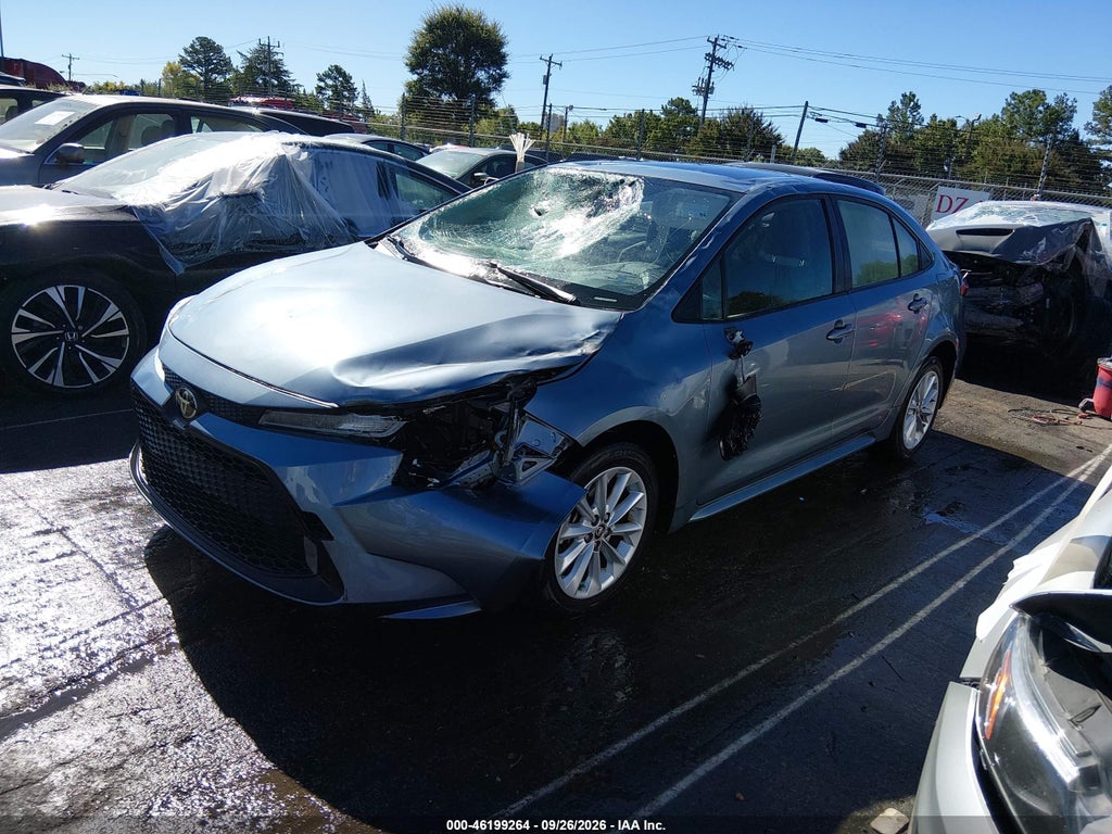 2020 Toyota Corolla LE photo 2