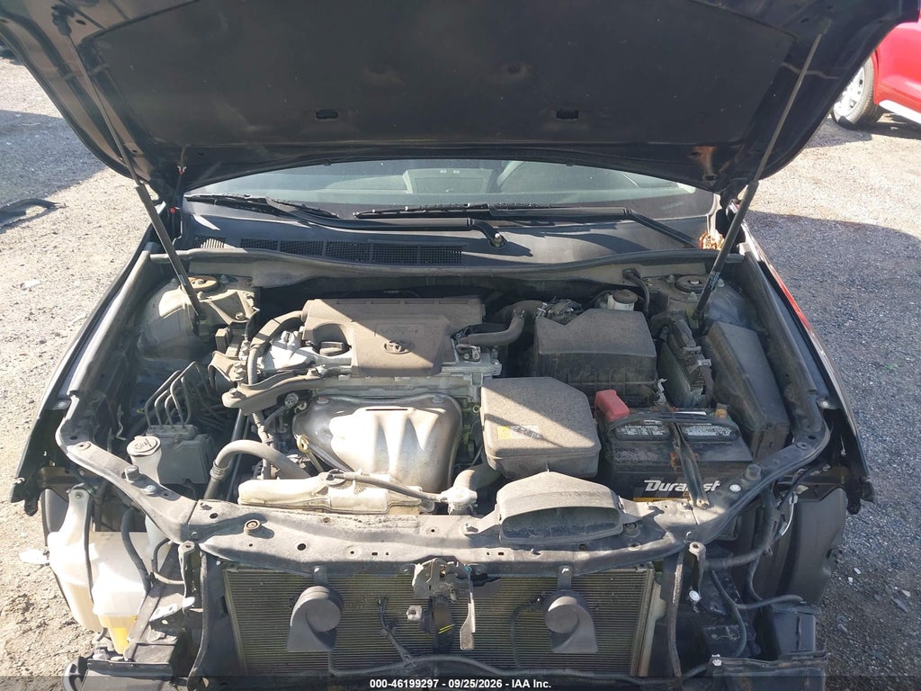2017 Toyota Camry SE photo 10