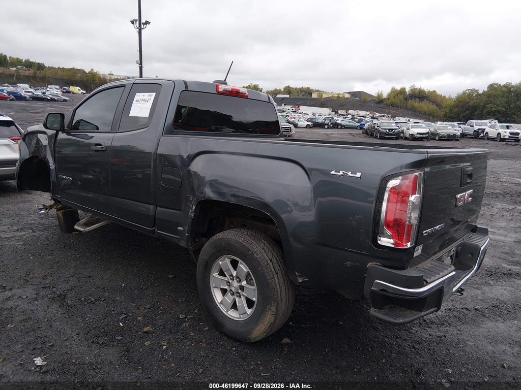 2015 GMC Canyon photo 3