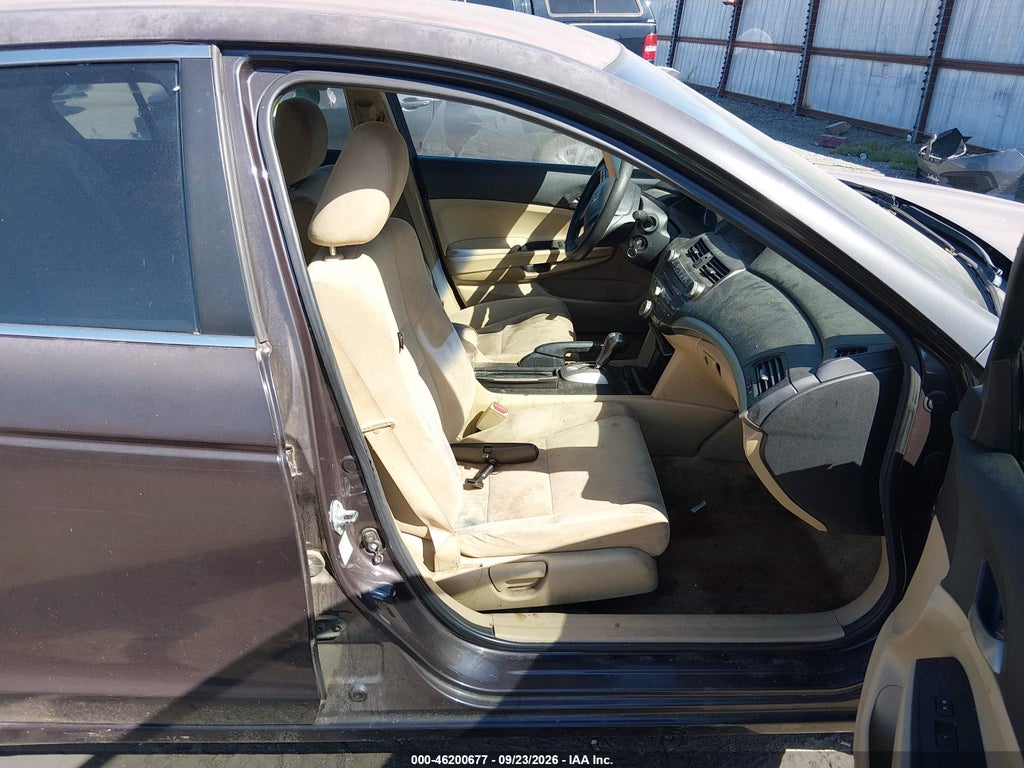 2011 Honda Accord SDN LX photo 5