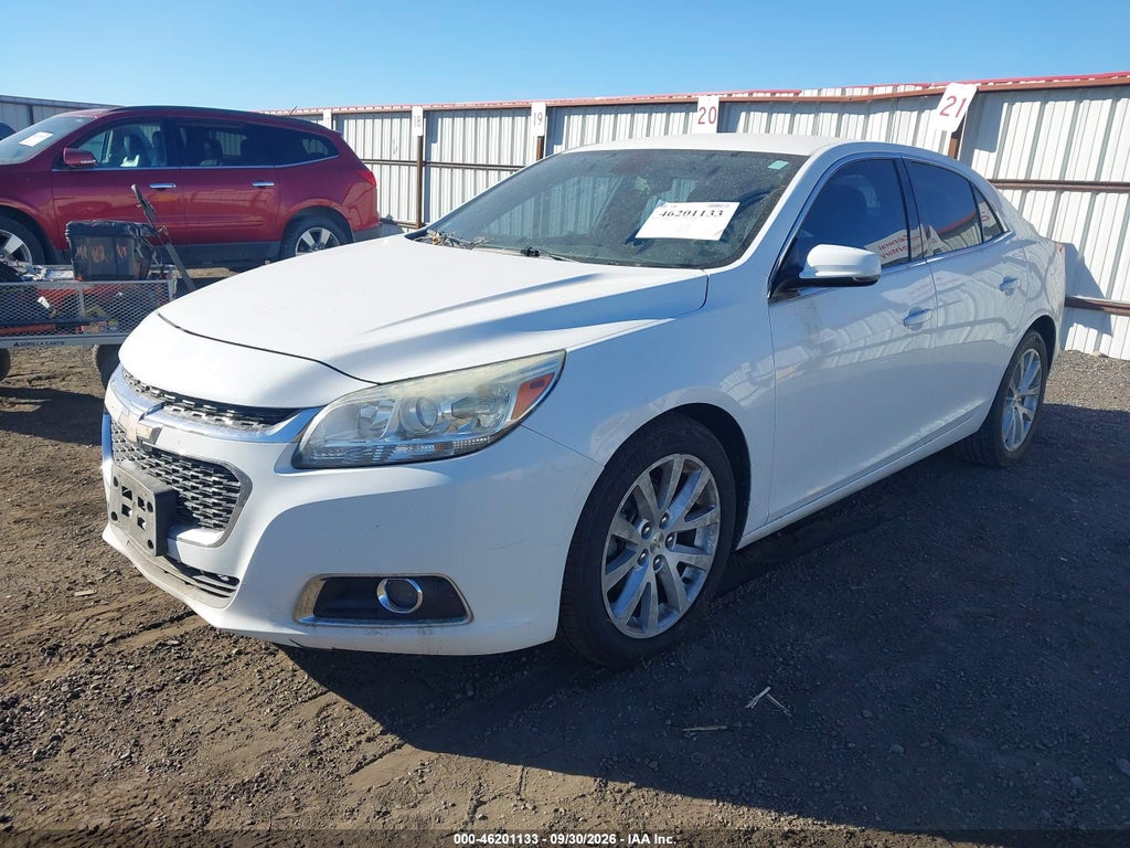 2015 Chevrolet Malibu 2LT photo 2