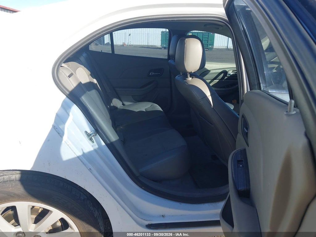 2015 Chevrolet Malibu 2LT photo 8