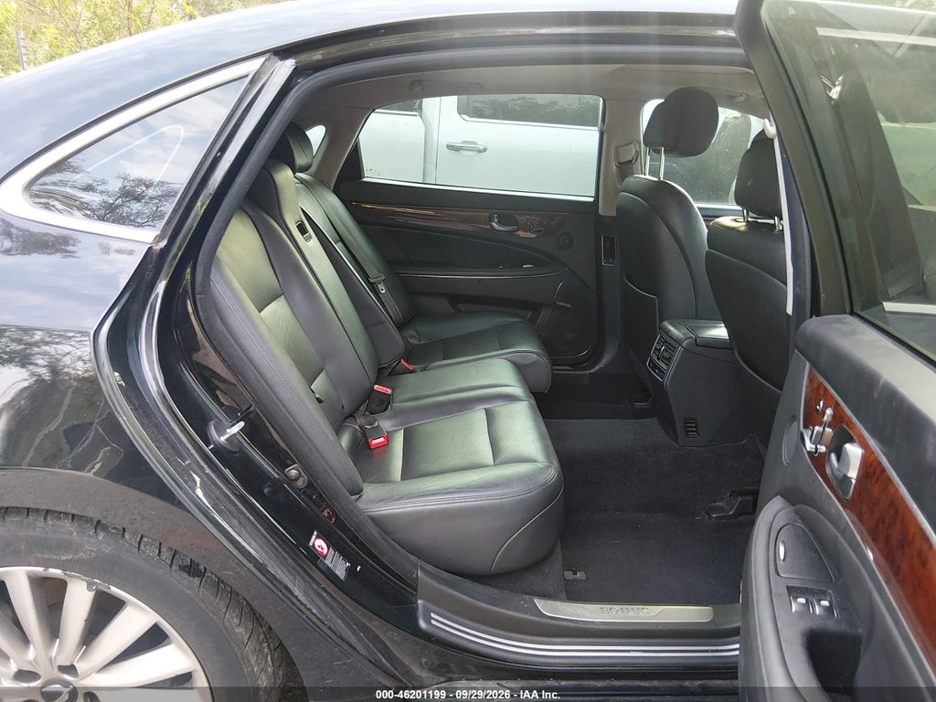 2016 Hyundai Equus Signature photo 8