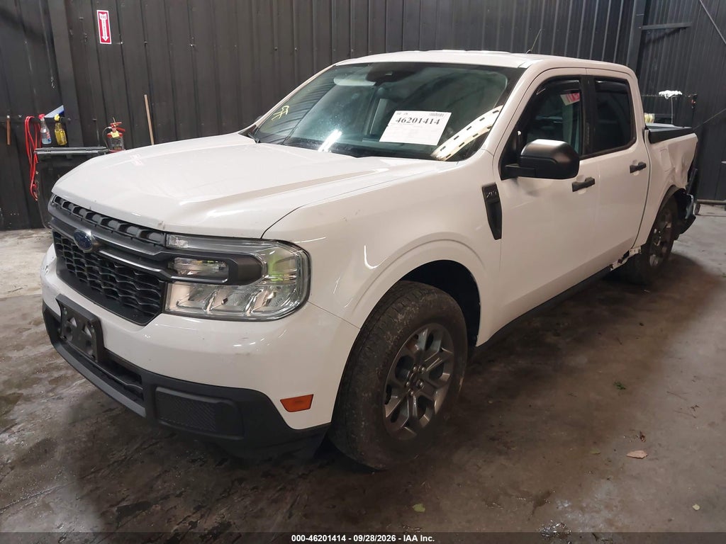2022 Ford Maverick XLT photo 2