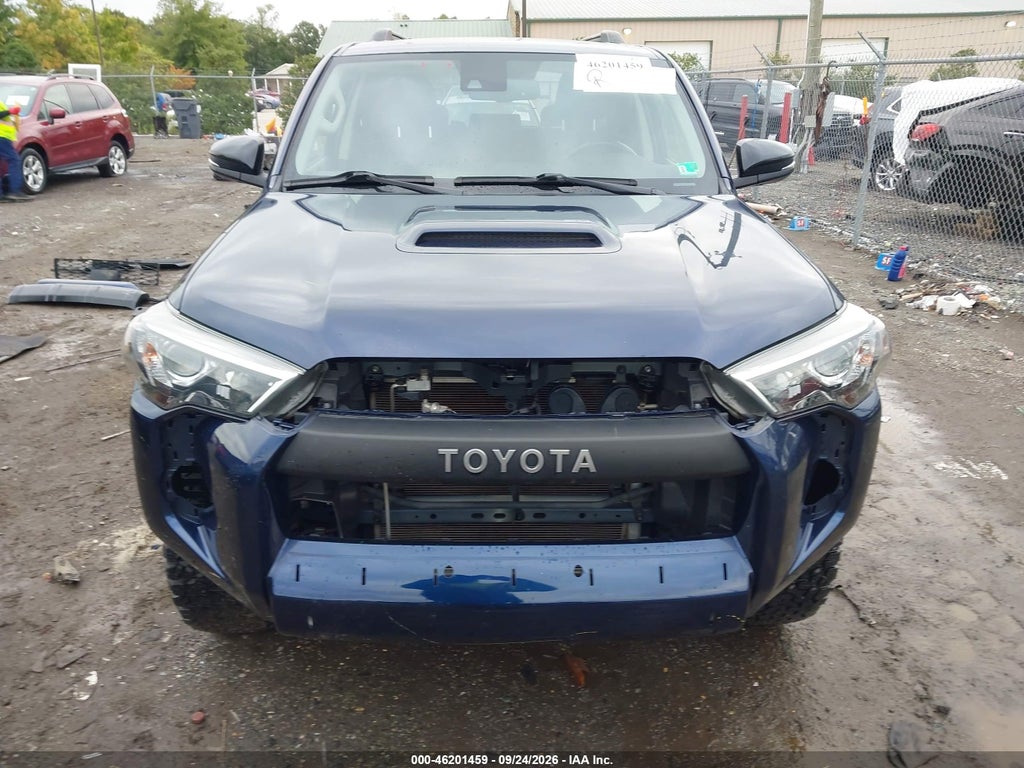 2020 Toyota 4RUNNER Venture Special Edition photo 6