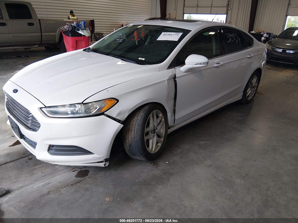 2014 Ford Fusion SE photo 2