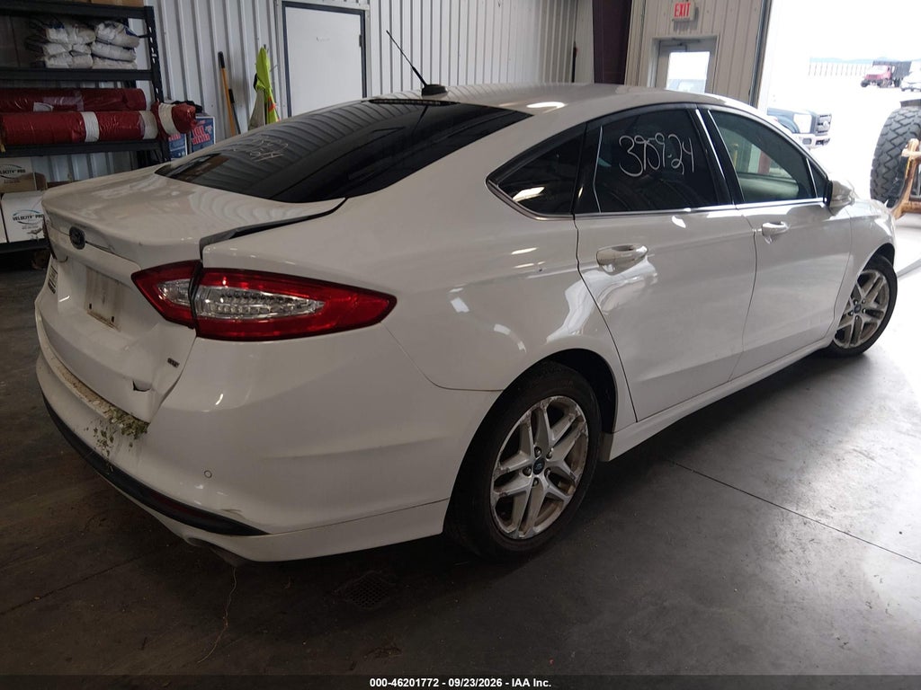 2014 Ford Fusion SE photo 4