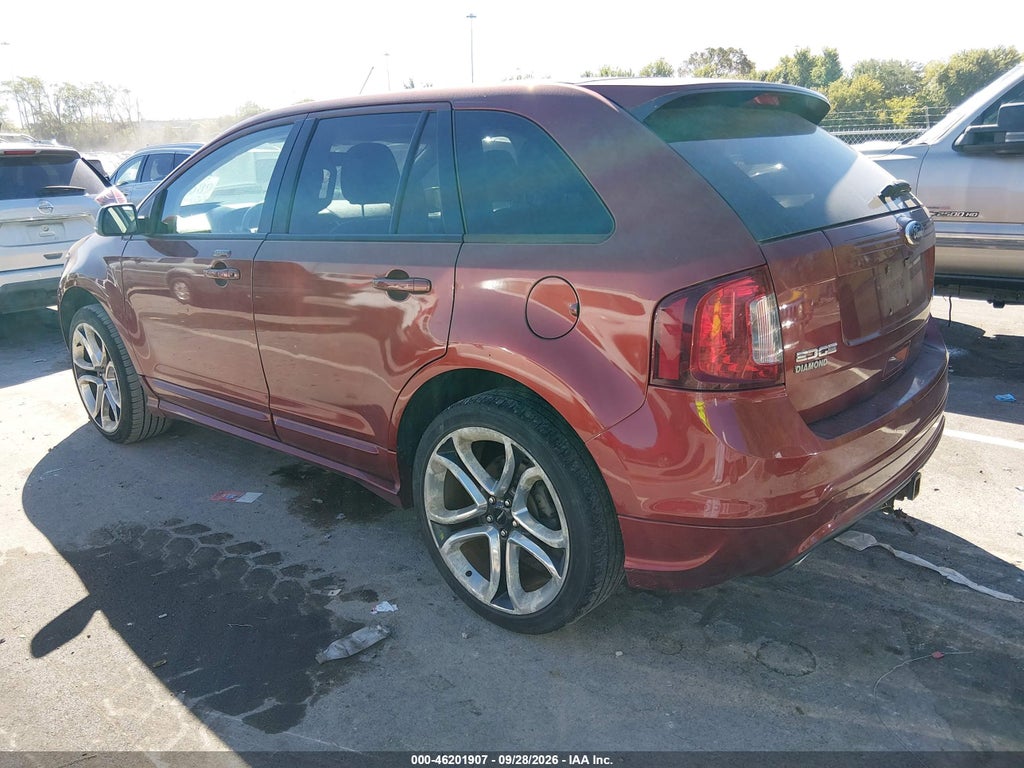 2014 Ford Edge Sport photo 3