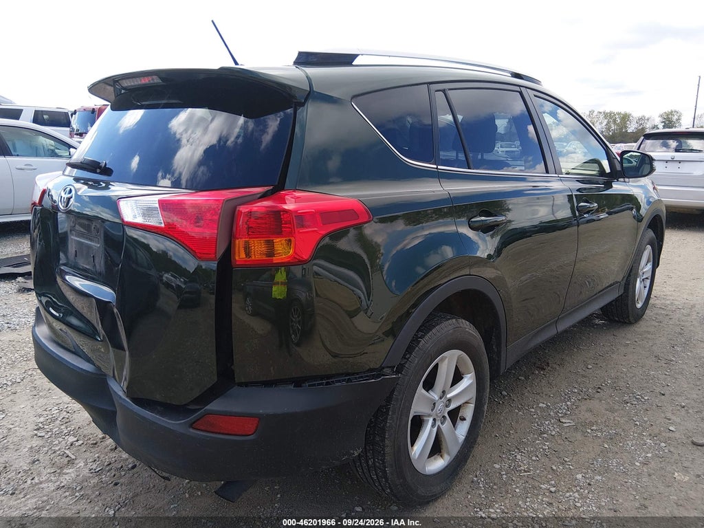 2013 Toyota RAV4 XLE photo 4