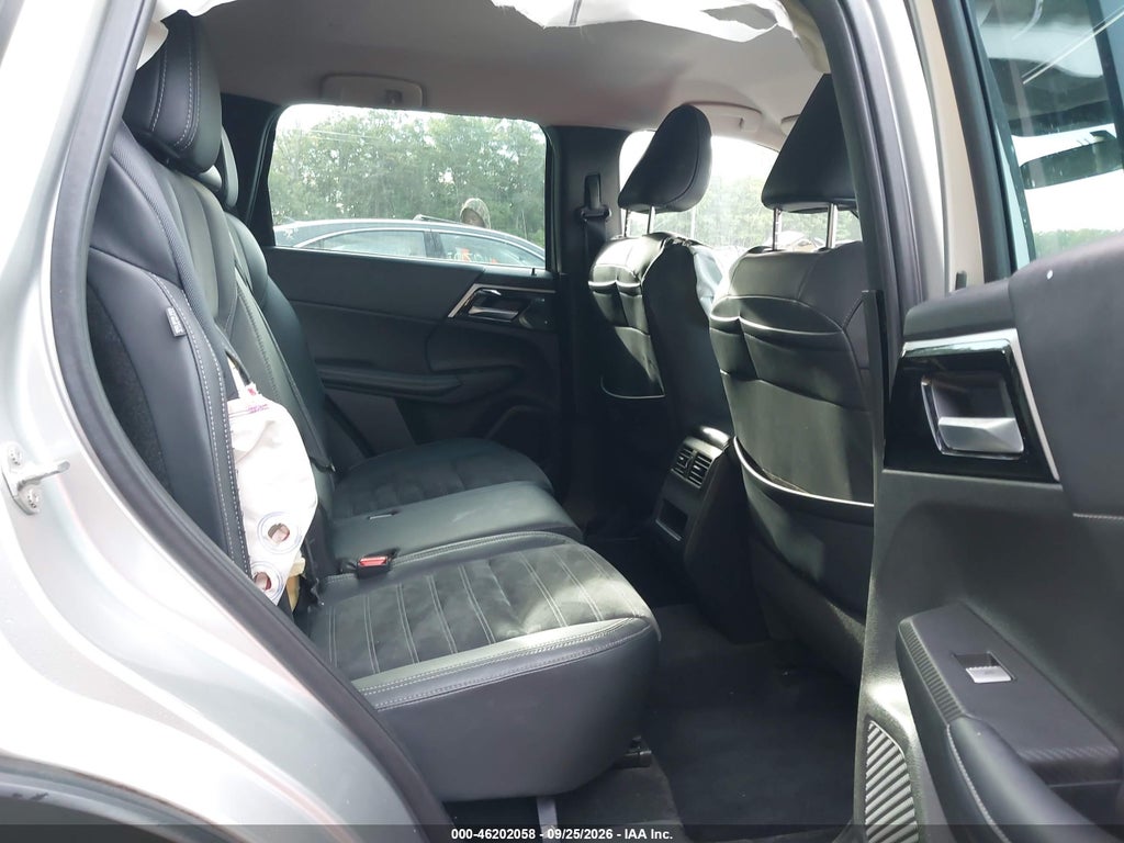 2022 Mitsubishi Outlander Black Edition S-AWC/SE 2.5 S-AWC/SE Launch Edition S-AWC photo 8