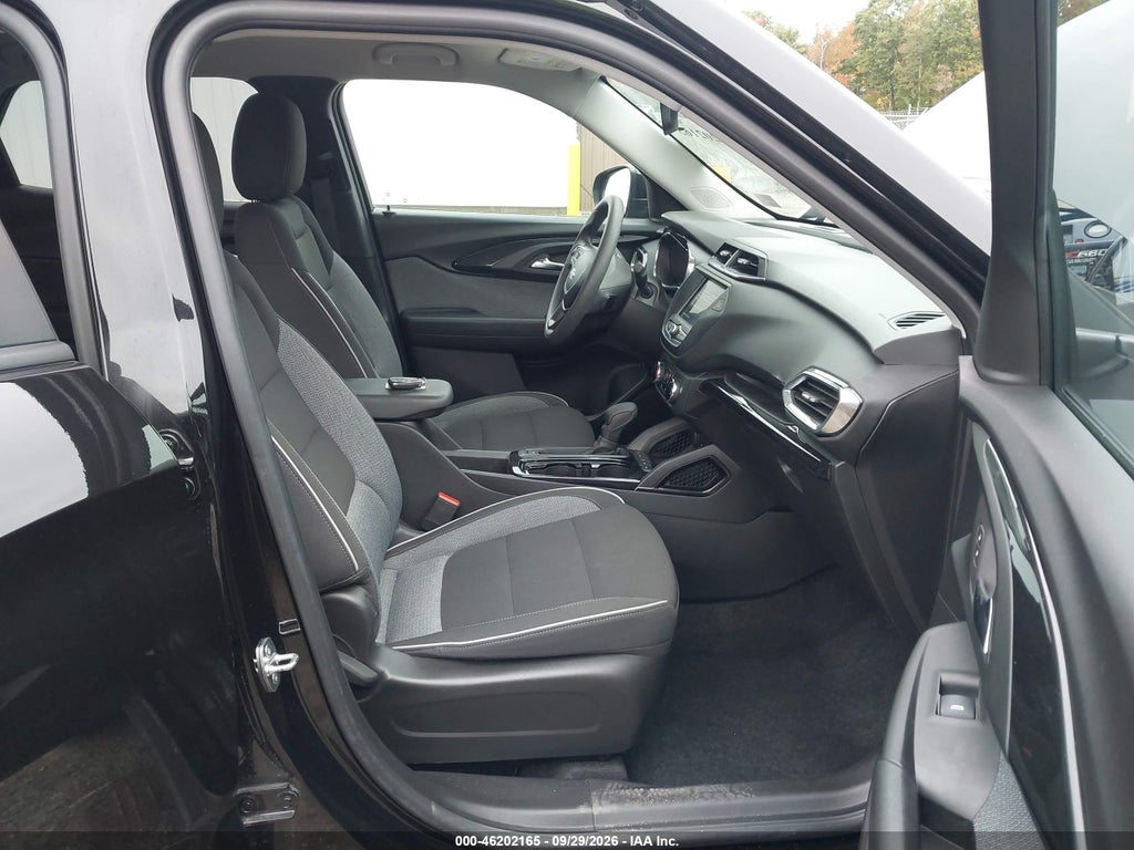 2023 Chevrolet Trailblazer AWD LT photo 5
