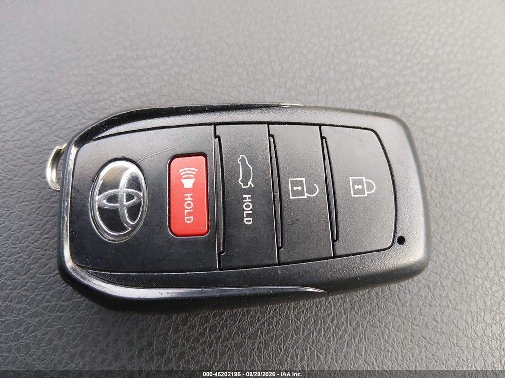 2026 Toyota Camry SE photo 11