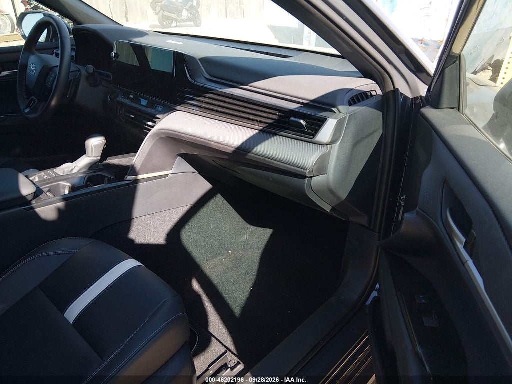 2026 Toyota Camry SE photo 5