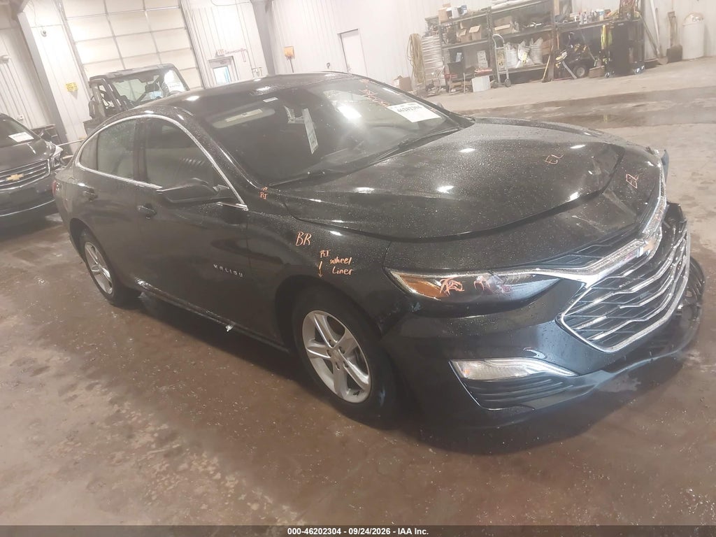 2023 Chevrolet Malibu FWD LS photo 1