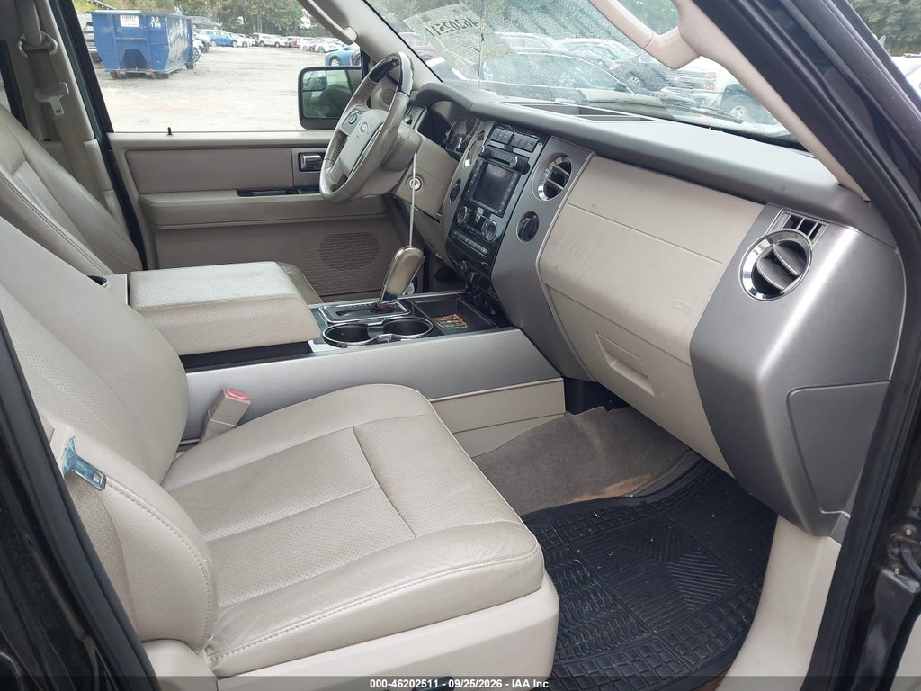 2013 Ford Expedition Limited photo 5
