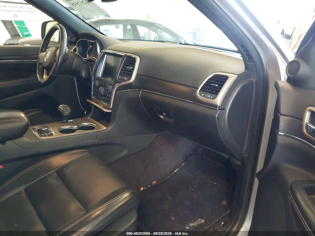 2015 Jeep Grand Cherokee Limited photo 5