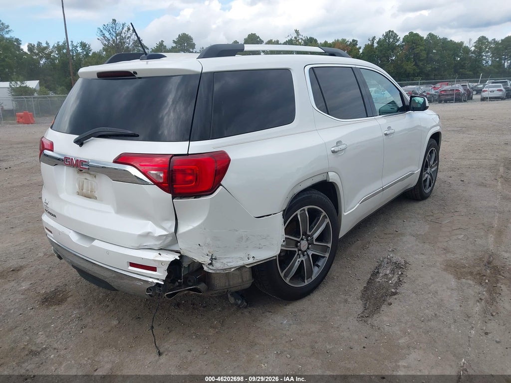 2017 GMC Acadia Denali photo 4