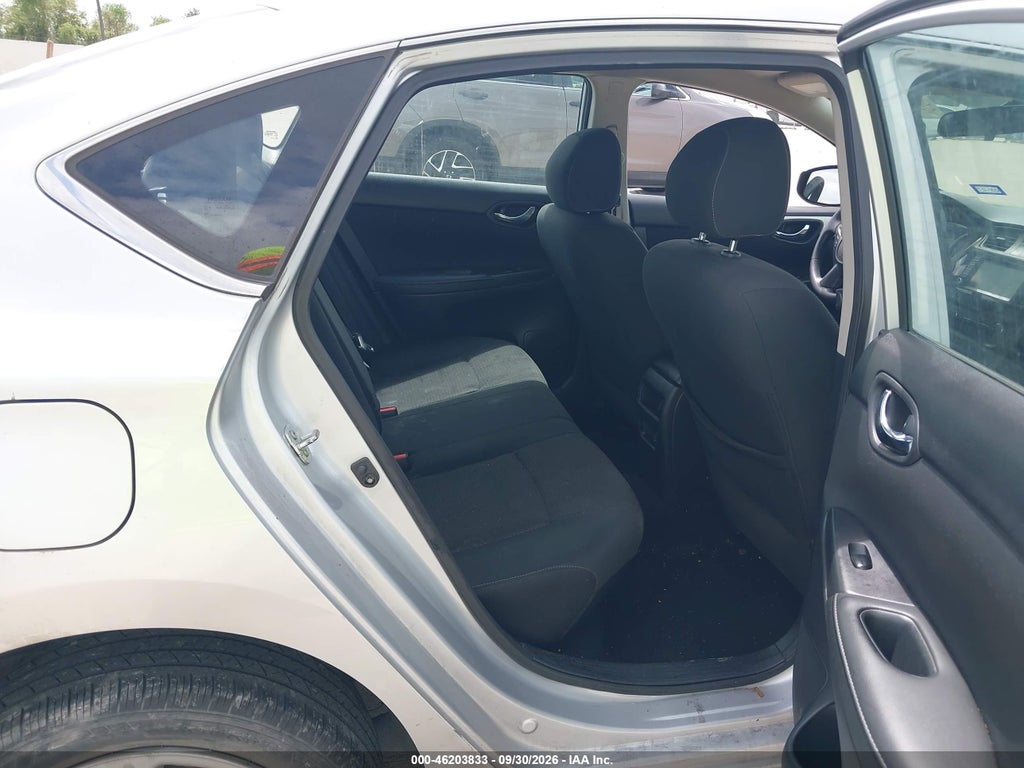 2019 Nissan Sentra S photo 8