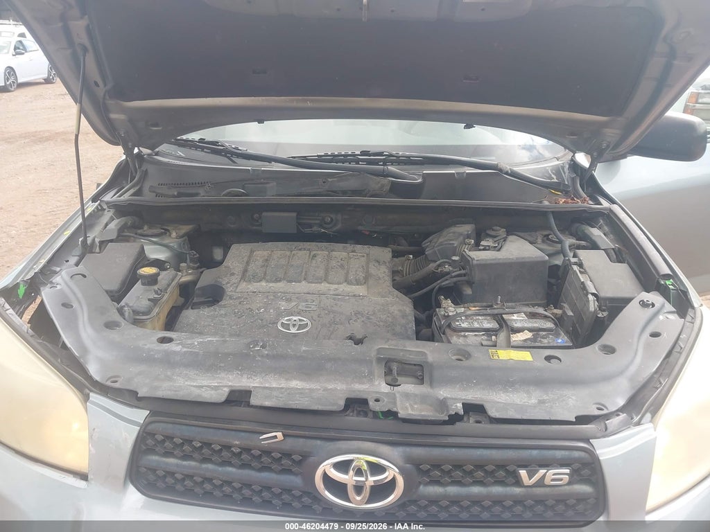 2007 Toyota RAV4 Base V6 photo 10