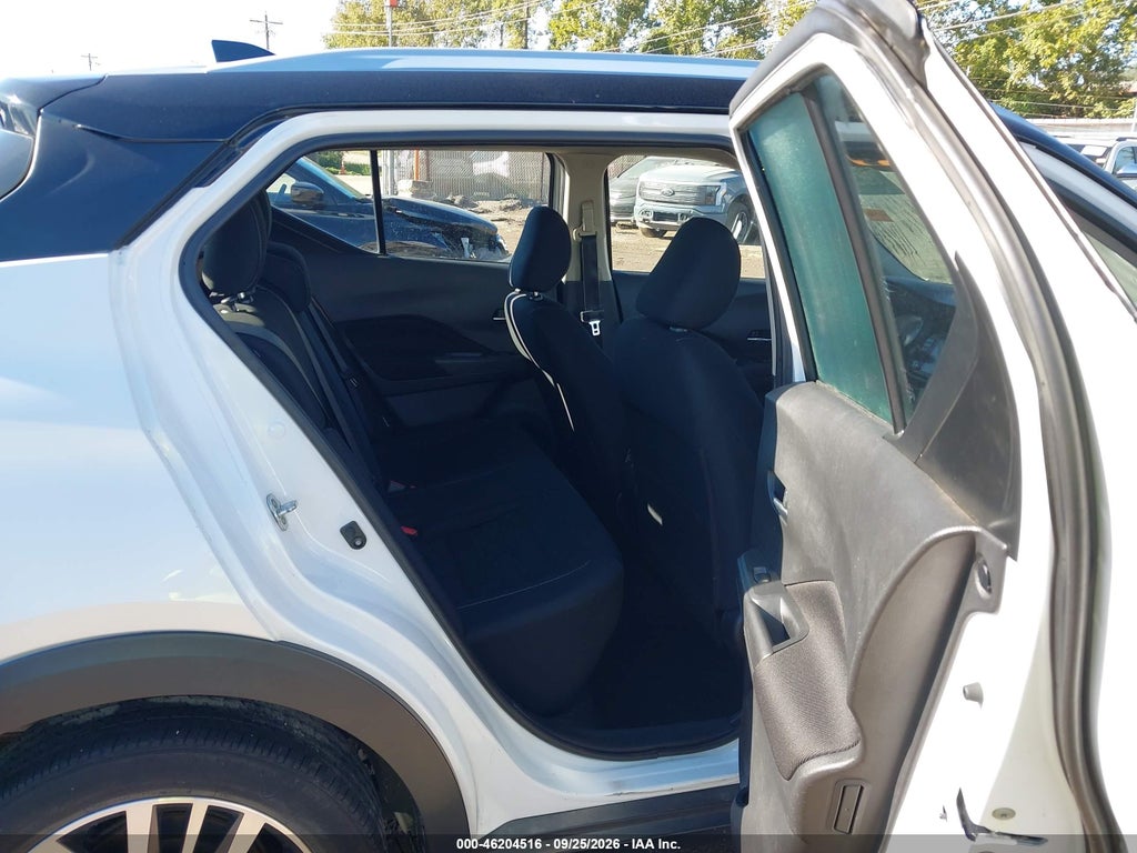 2023 Nissan Retrocesos SV Xtronic CVT photo 8