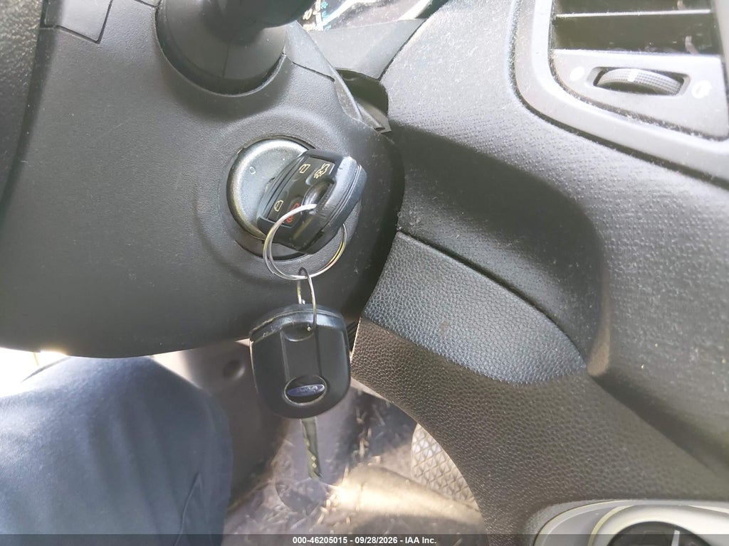 2015 Ford Fiesta SE photo 11