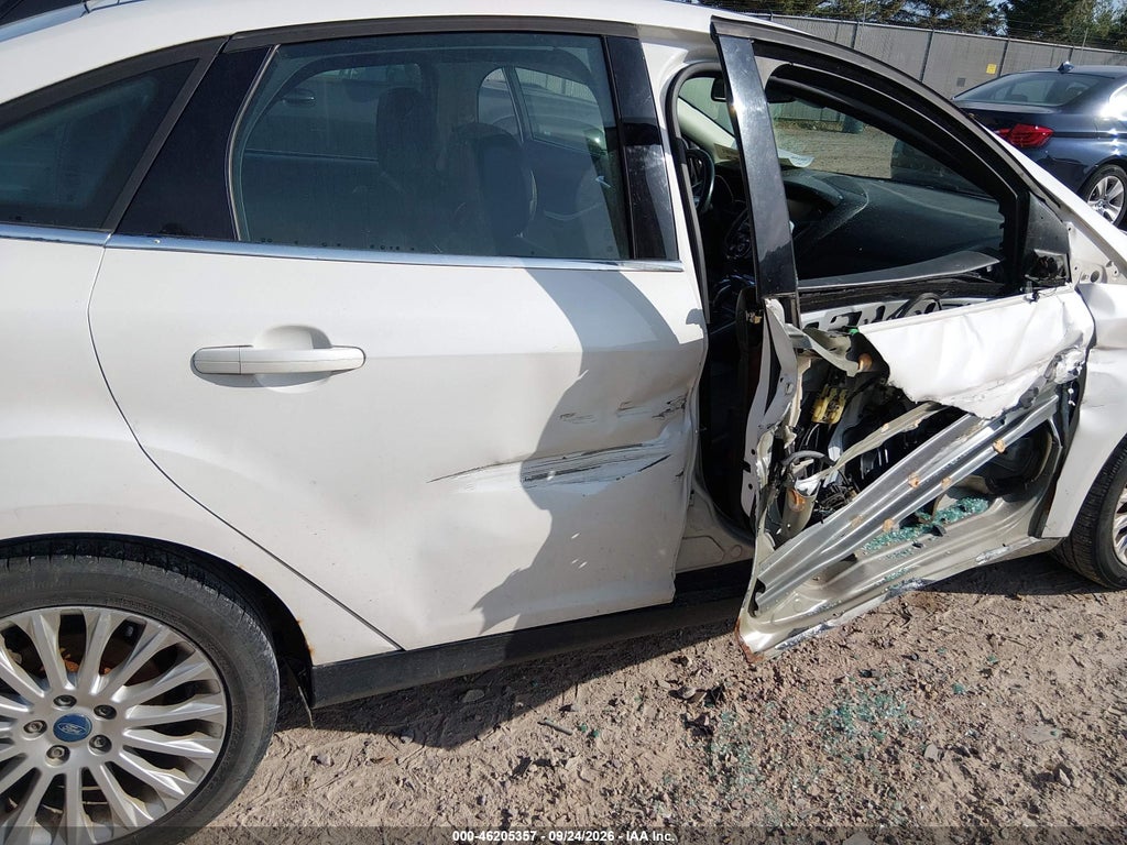 2012 Ford Focus Titanium photo 6