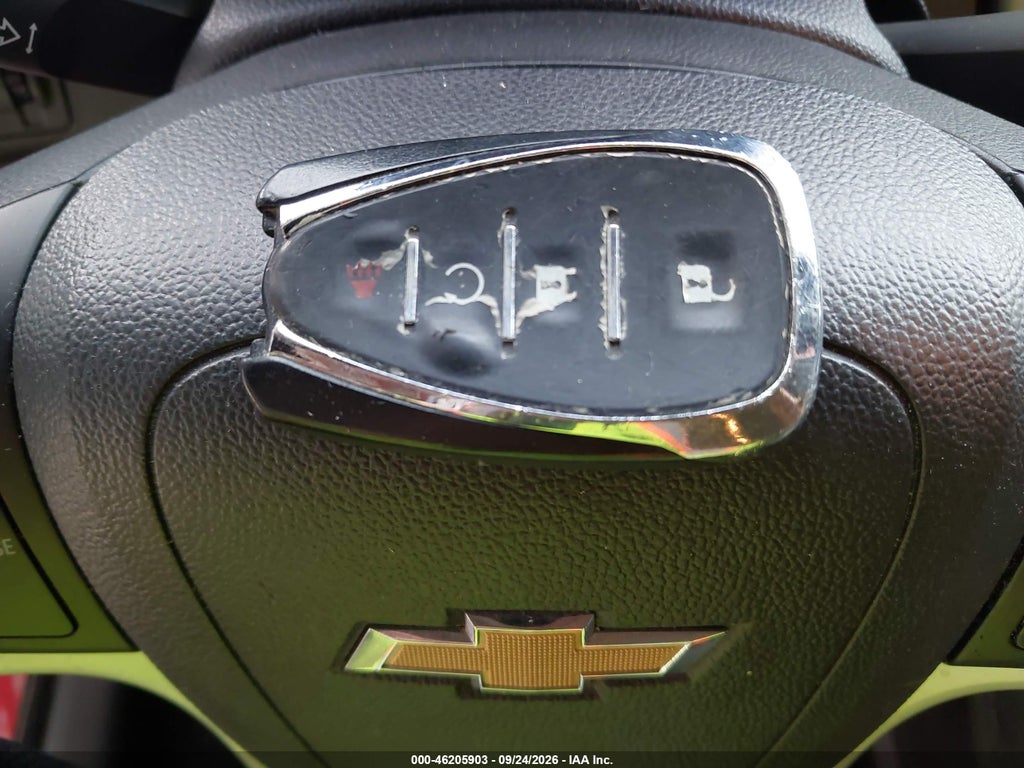 2020 Chevrolet Sonic FWD 1FL 5-Door photo 11
