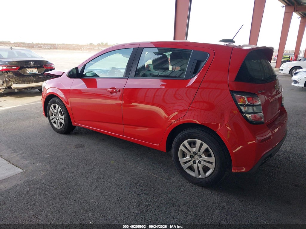 2020 Chevrolet Sonic FWD 1FL 5-Door photo 3