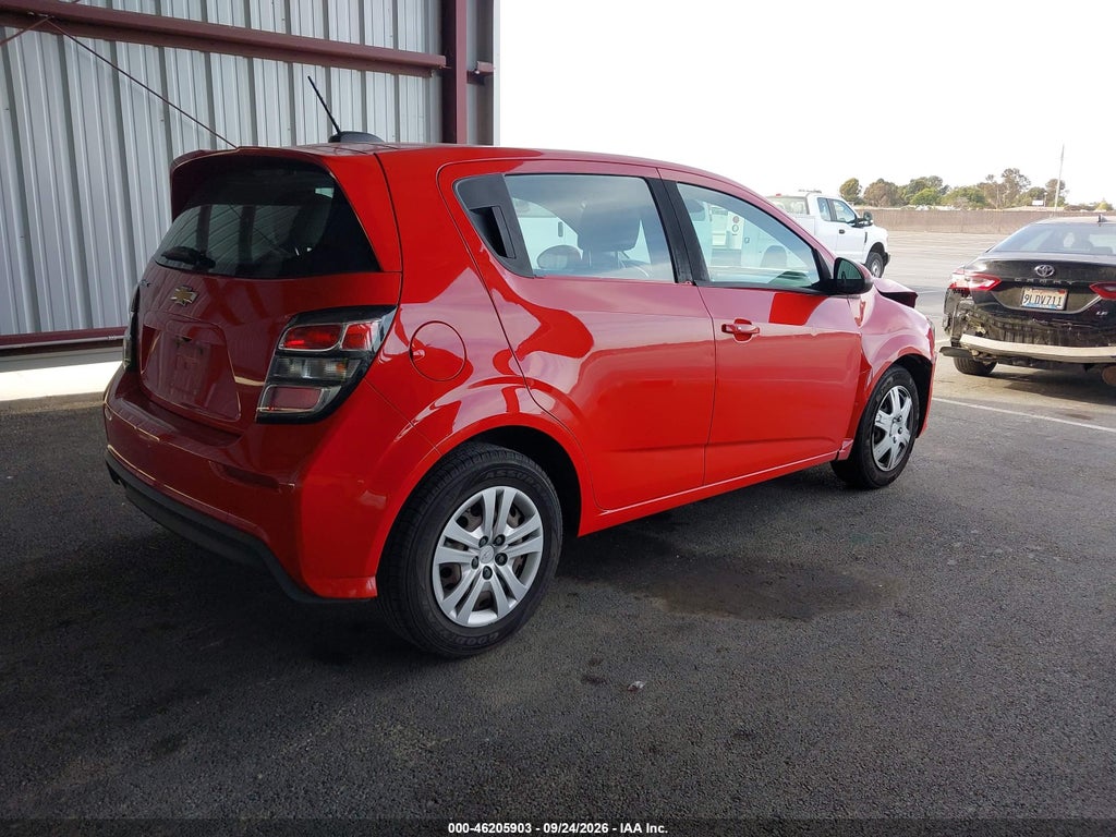2020 Chevrolet Sonic FWD 1FL 5-Door photo 4