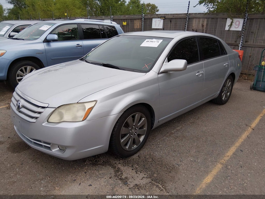 2007 Toyota Avalon Touring photo 2