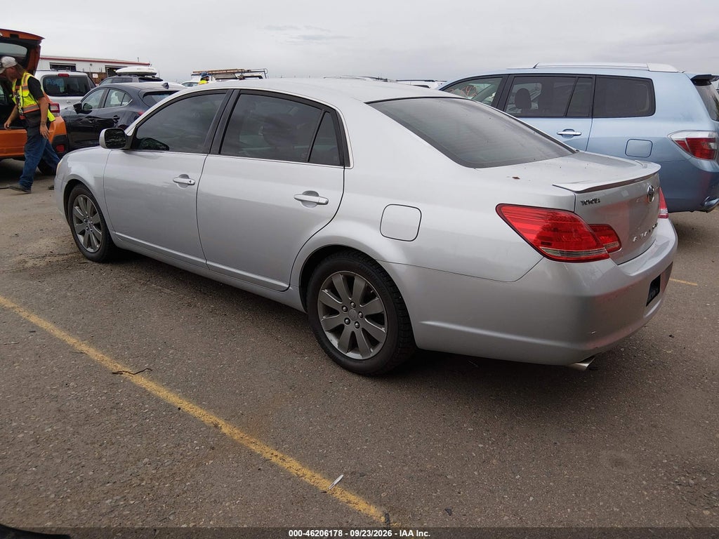 2007 Toyota Avalon Touring photo 3