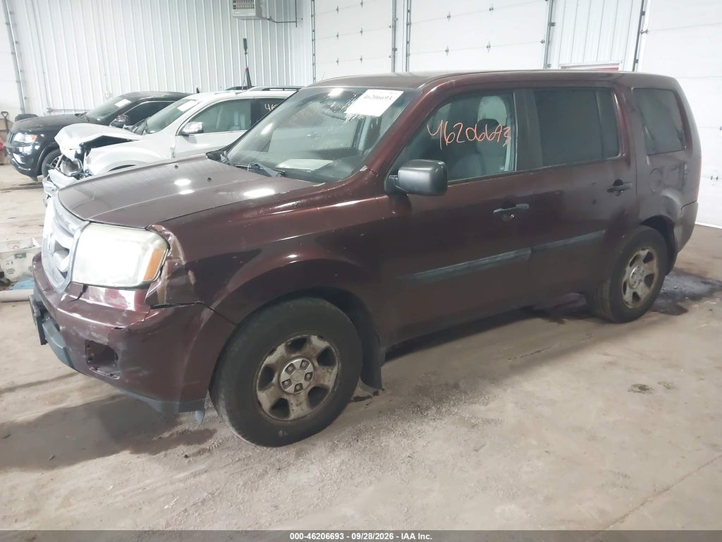 2011 Honda Pilot LX photo 2