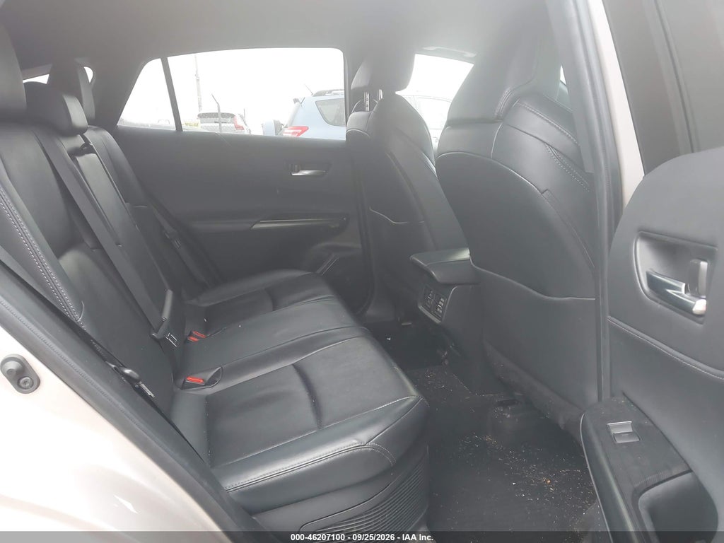 2021 Toyota Venza XLE photo 8