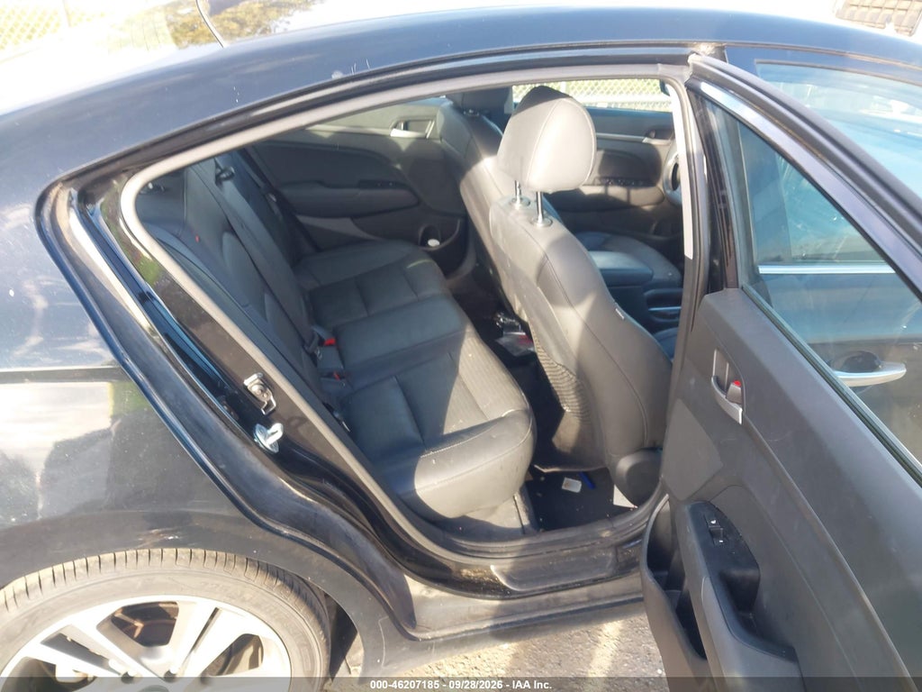 2017 Hyundai Elantra Limited photo 8