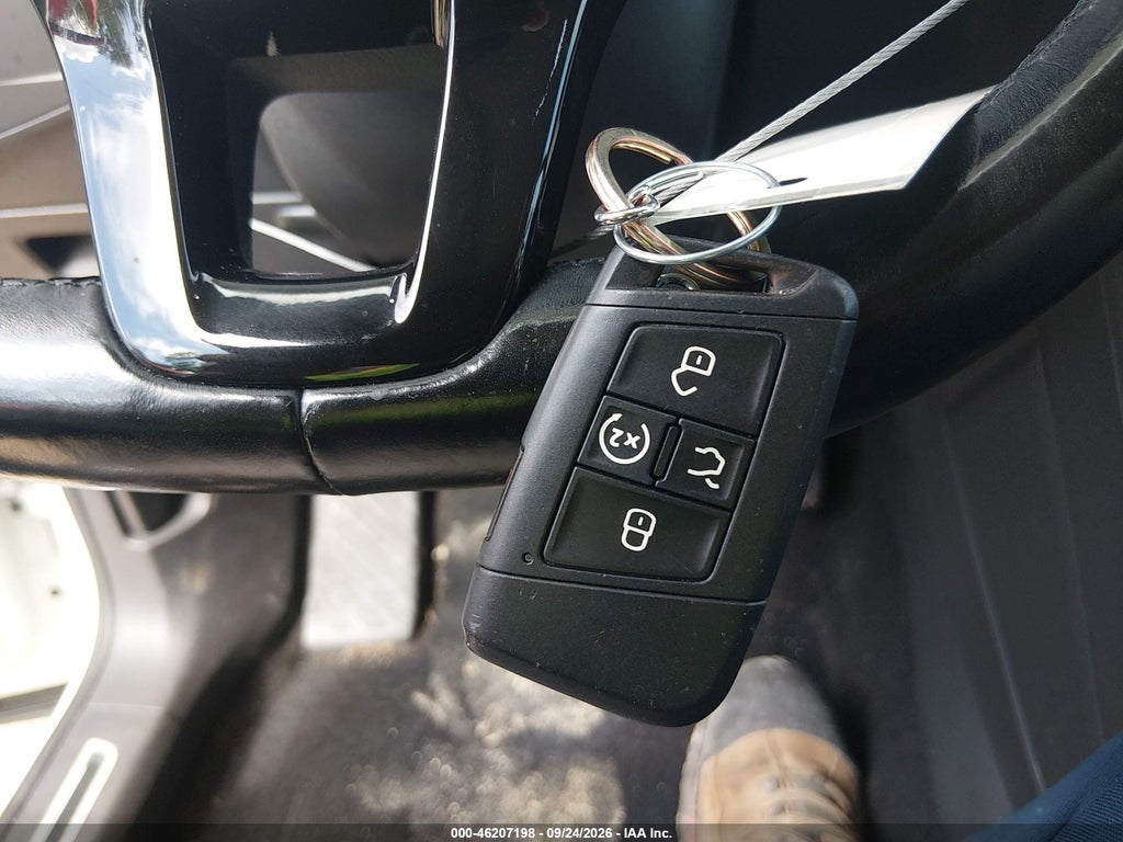 2018 Volkswagen Tiguan 2.0T SEL Premium photo 11