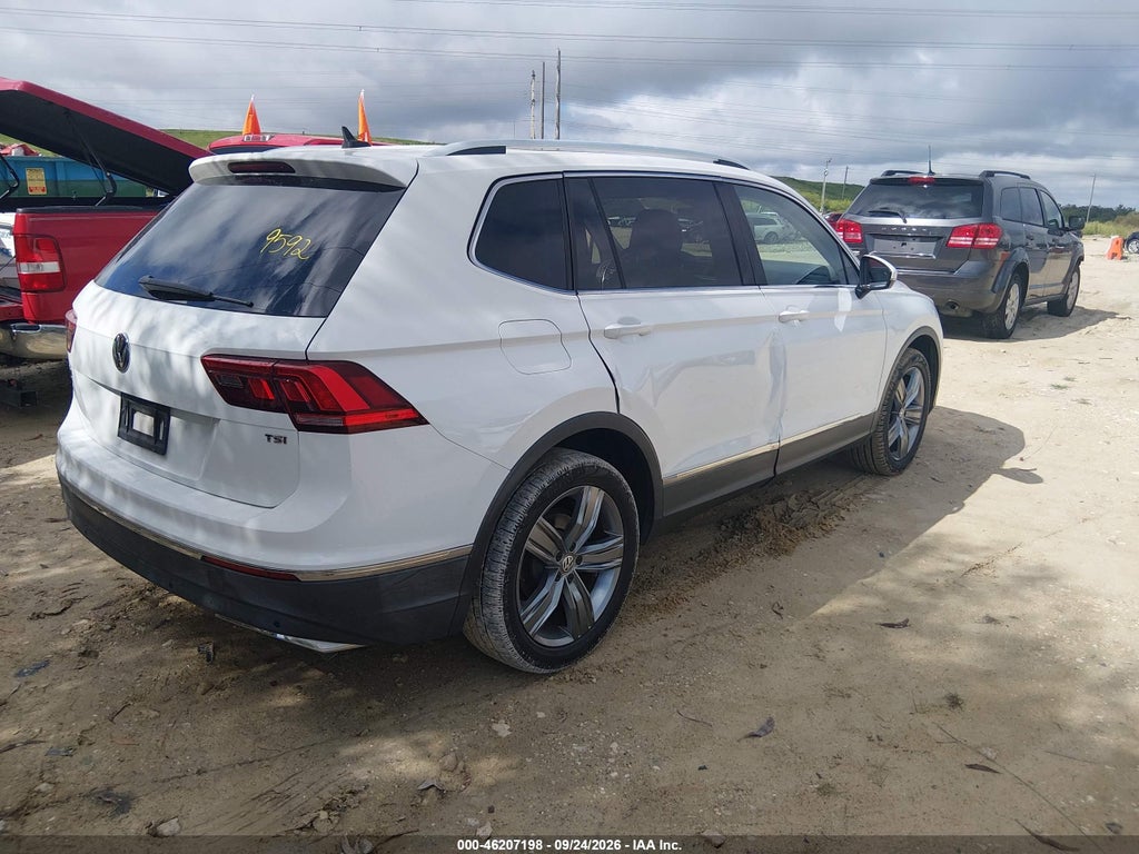 2018 Volkswagen Tiguan 2.0T SEL Premium photo 4
