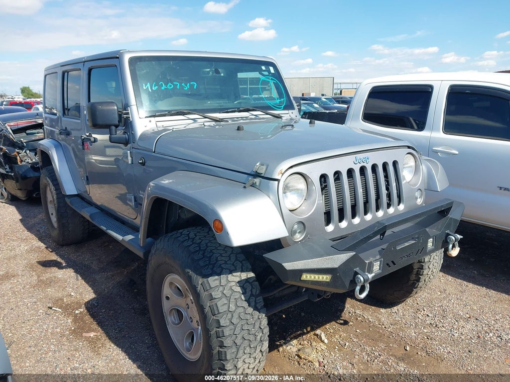 2014 Jeep Wrangler Unlimited Sahara photo 1