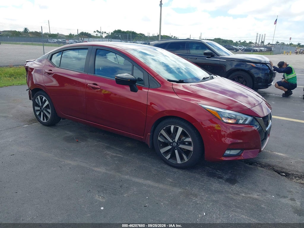 2021 Nissan Versa SR Xtronic CVT photo 1