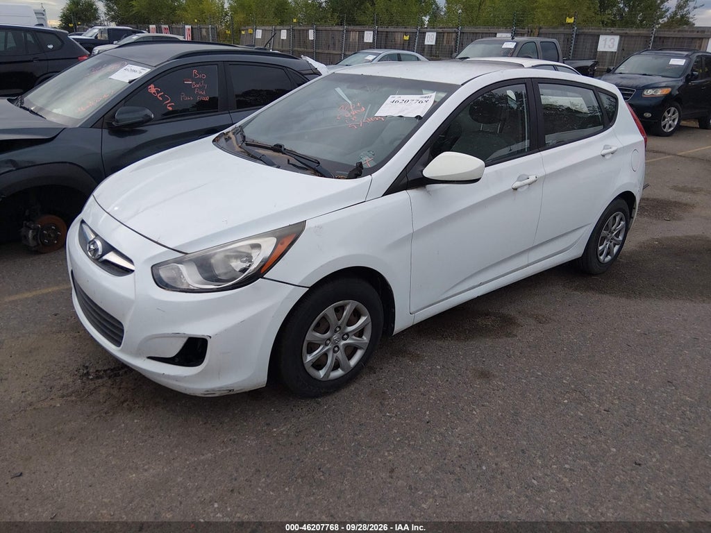 2014 Hyundai Accent GS photo 2