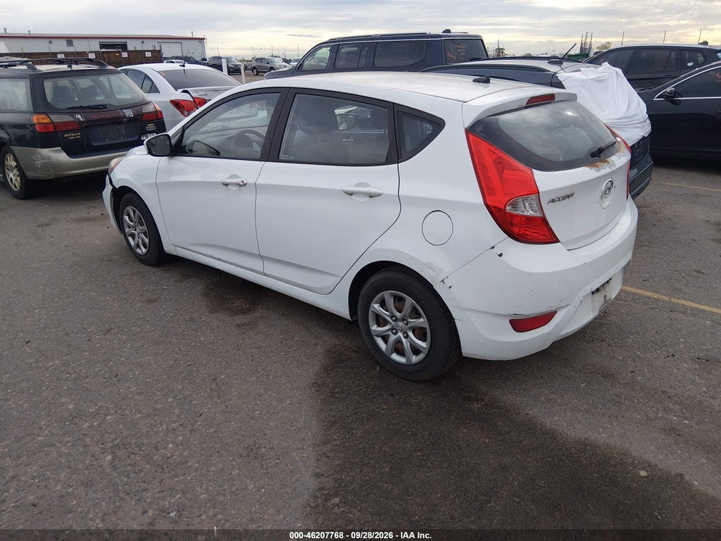2014 Hyundai Accent GS photo 3
